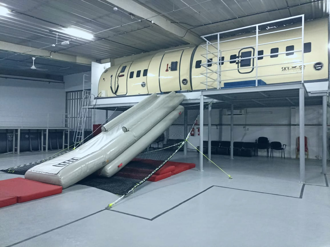 A320 Single-Lane Evacuation Slide